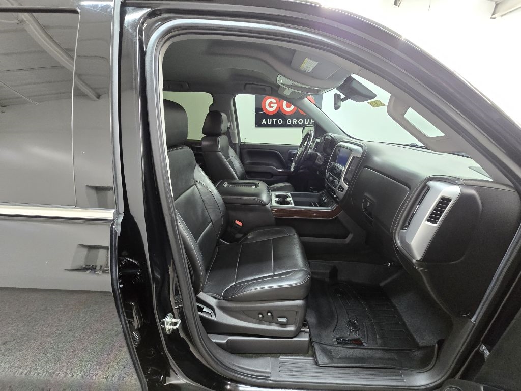 GMC Sierra 1500 SLT Crew Cab Long Box 2WD 2017