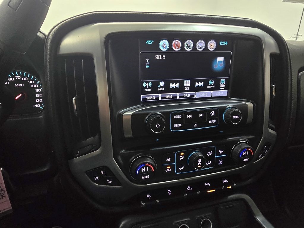 GMC Sierra 1500 SLT Crew Cab Long Box 2WD 2017