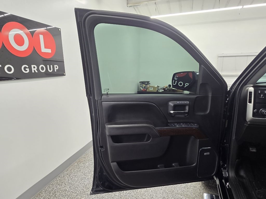 GMC Sierra 1500 SLT Crew Cab Long Box 2WD 2017