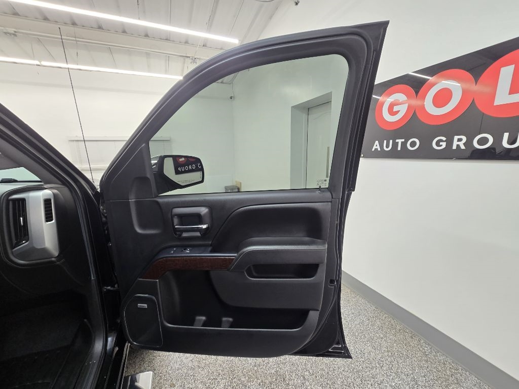 GMC Sierra 1500 SLT Crew Cab Long Box 2WD 2017