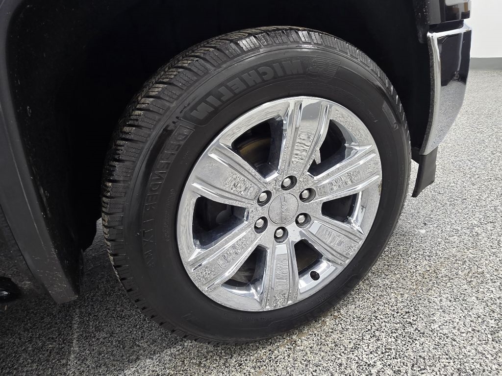 GMC Sierra 1500 SLT Crew Cab Long Box 2WD 2017