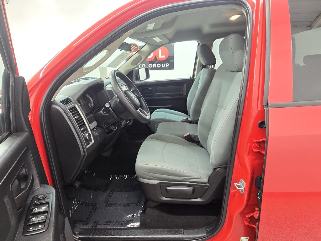 RAM 1500 Tradesman Quad Cab 2WD 2014