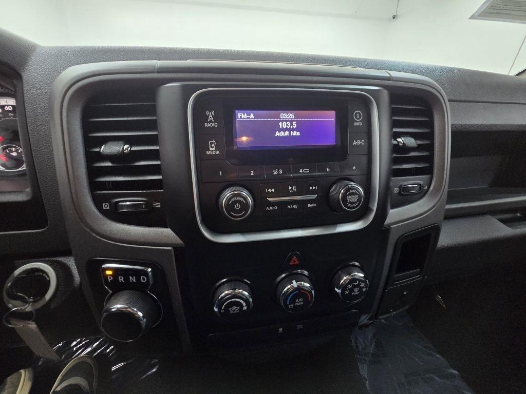 RAM 1500 Tradesman Quad Cab 2WD 2014