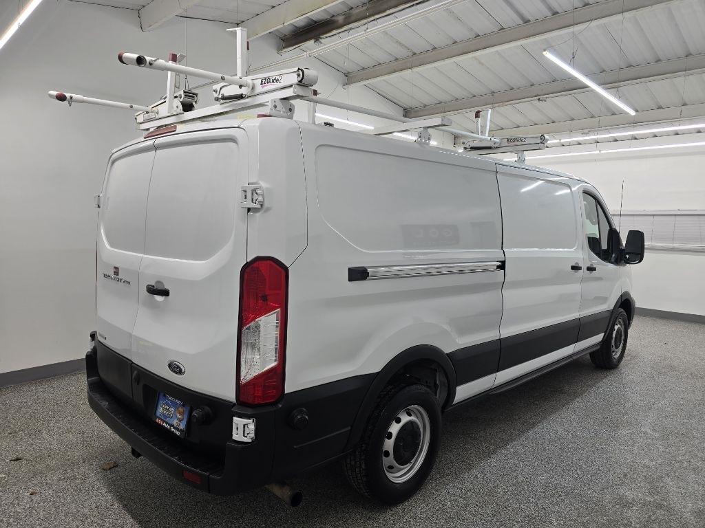 Ford Transit 250 Van Low Roof w/Sliding Pass. 130-in. WB 2020