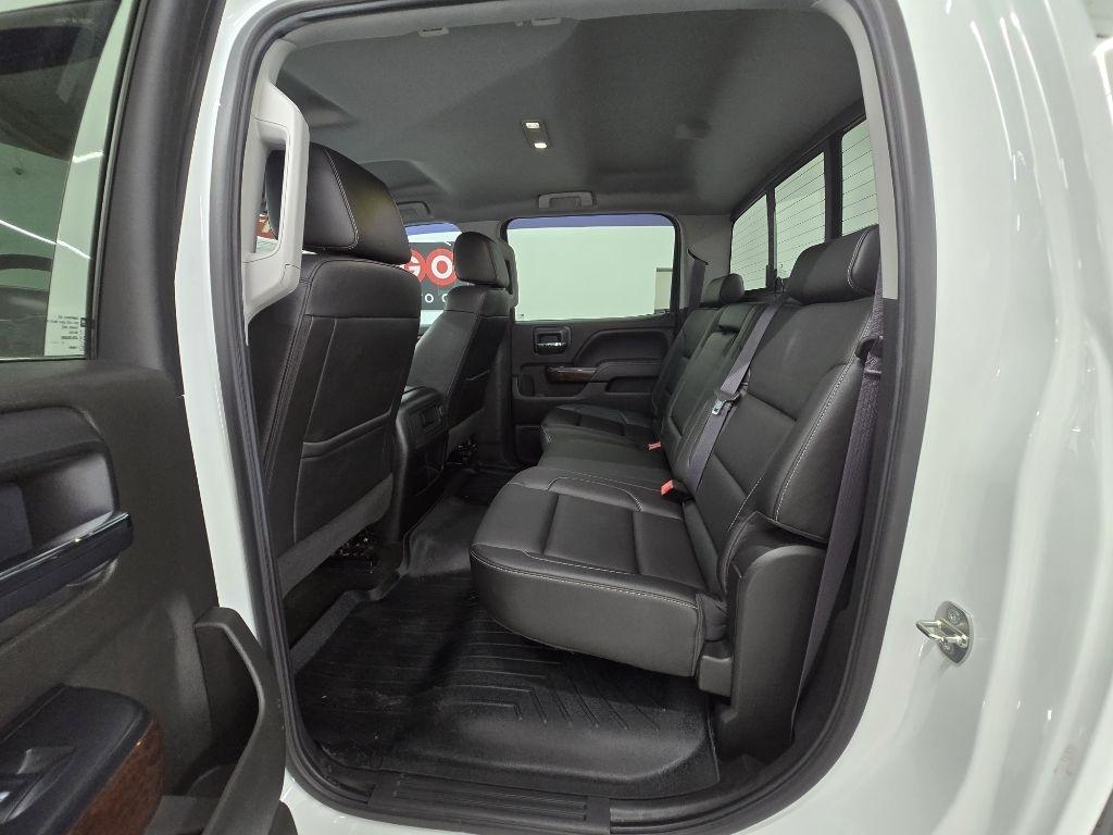 GMC Sierra 1500 SLT Crew Cab 2WD 2017