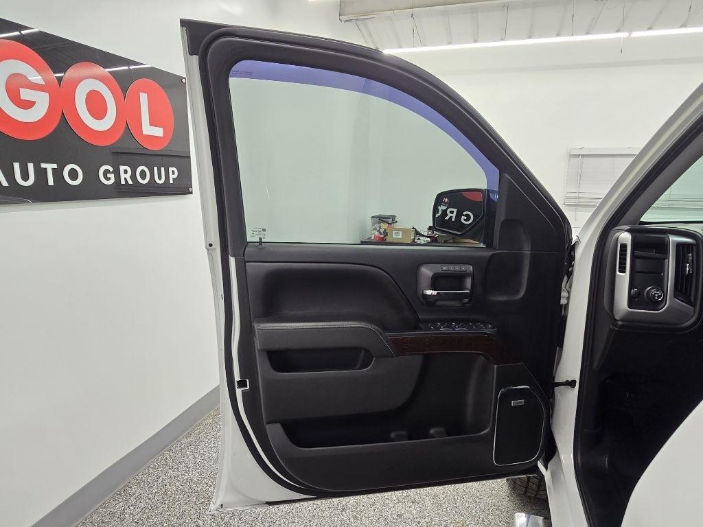 GMC Sierra 1500 SLT Crew Cab 2WD 2017