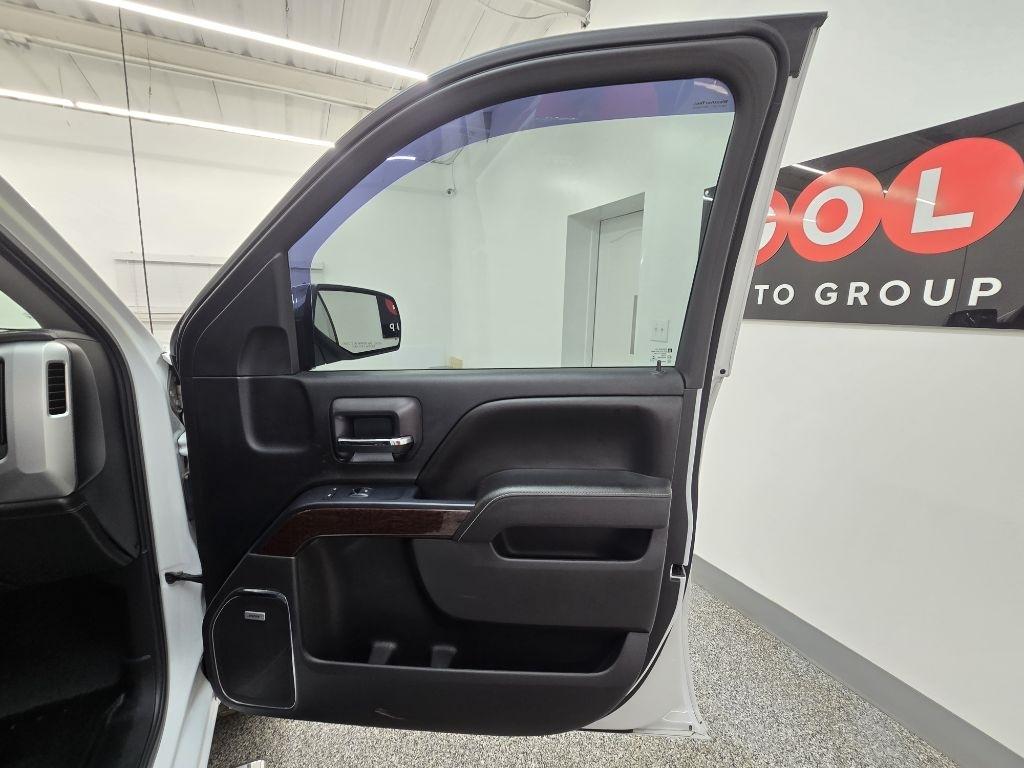 GMC Sierra 1500 SLT Crew Cab 2WD 2017