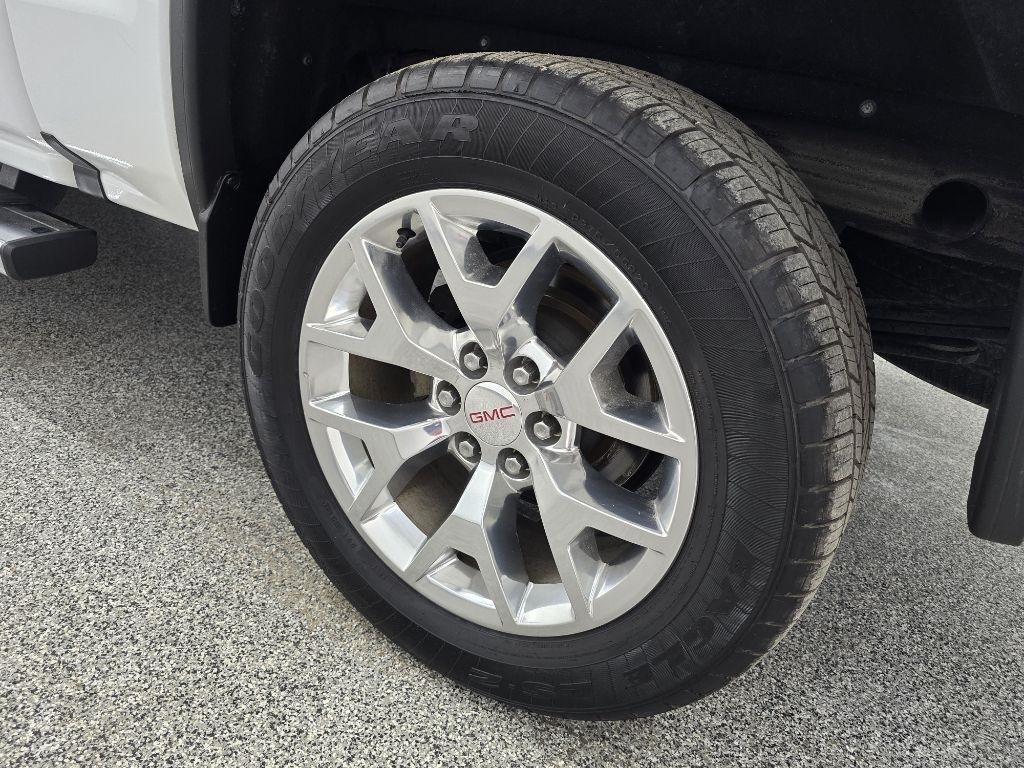 GMC Sierra 1500 SLT Crew Cab 2WD 2017