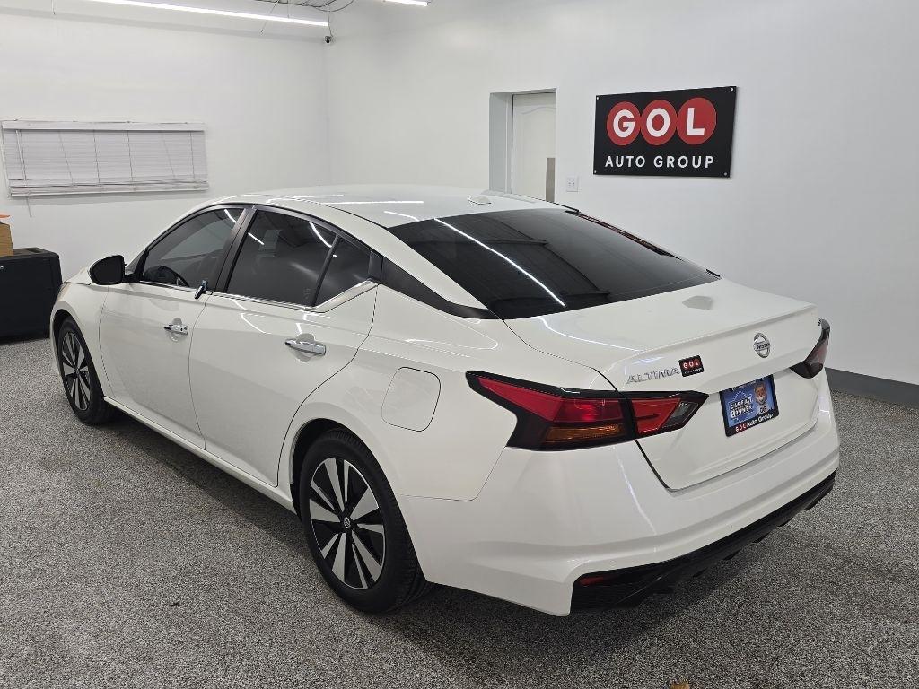 Nissan Altima 2.5 SV 2022