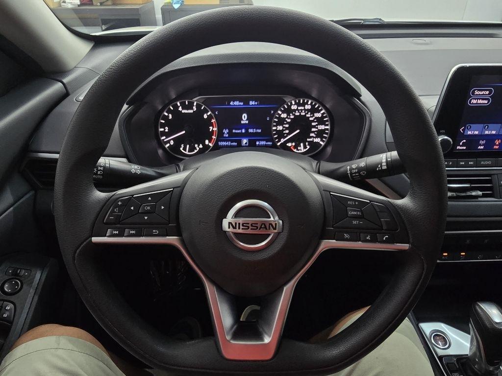 Nissan Altima 2.5 SV 2022