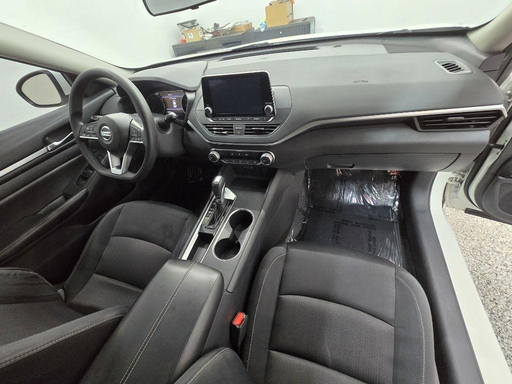 Nissan Altima 2.5 SV 2022