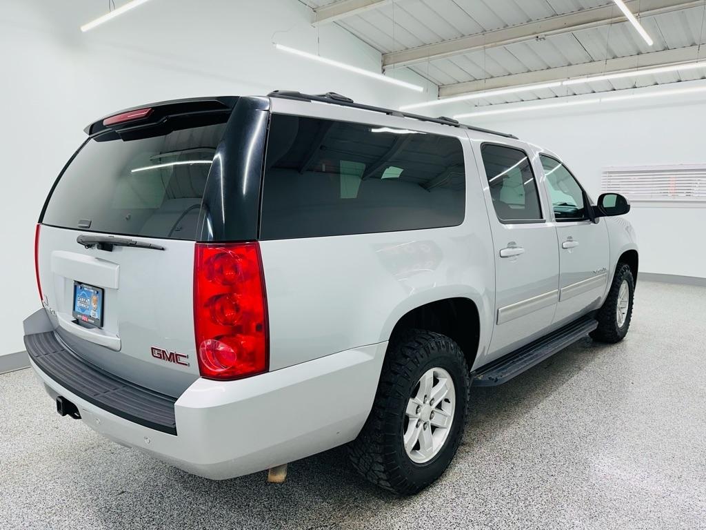 GMC Yukon XL SLE-1 1/2 Ton 4WD 2013