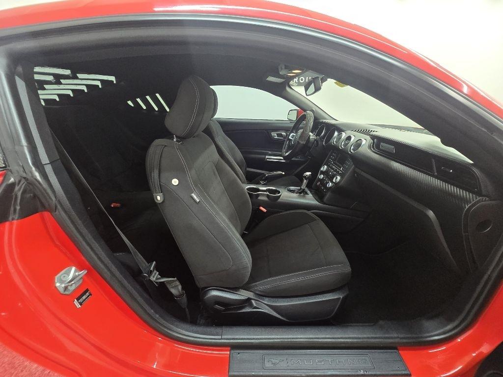 Ford Mustang EcoBoost Coupe 2018