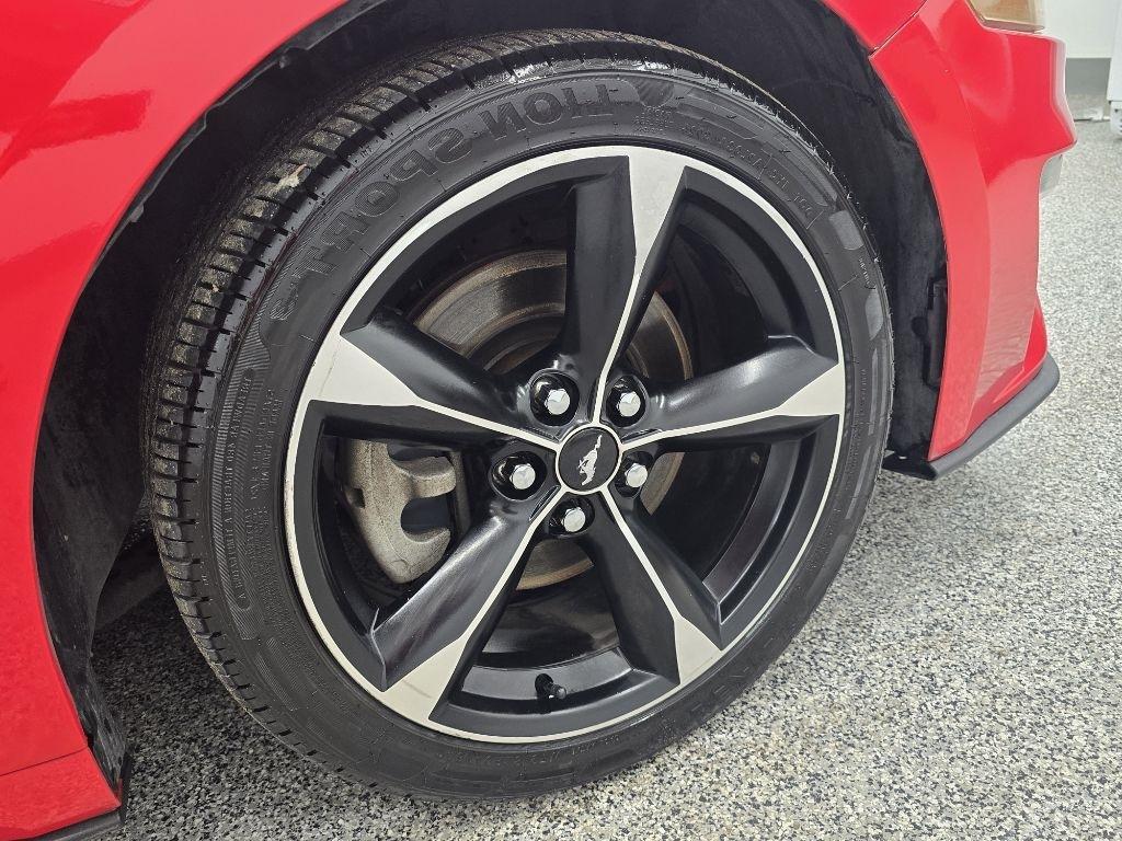 Ford Mustang EcoBoost Coupe 2018