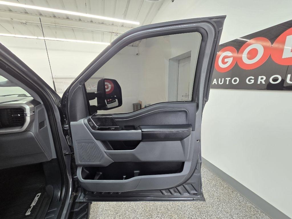 Ford F-150 Lariat SuperCrew 5.5-ft. Bed 4WD 2023