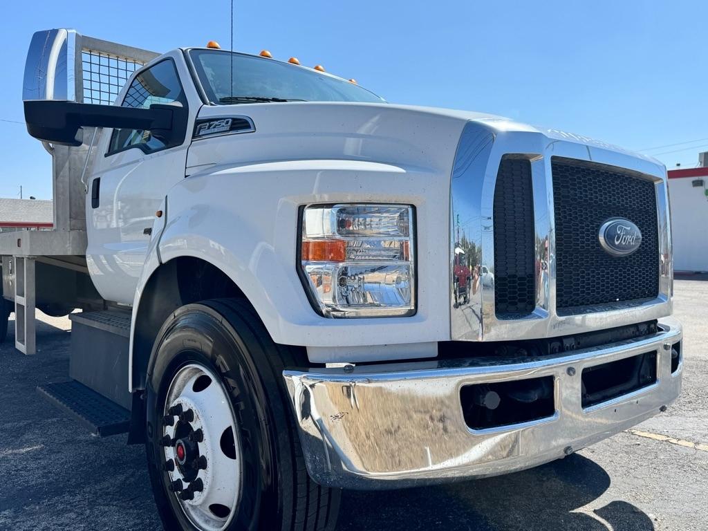 Ford F-750 Regular Cab 2WD DRW 2021
