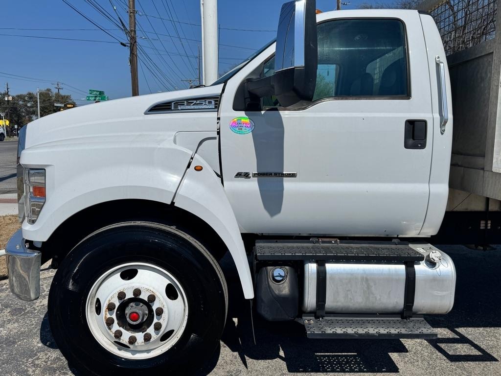 Ford F-750 Regular Cab 2WD DRW 2021