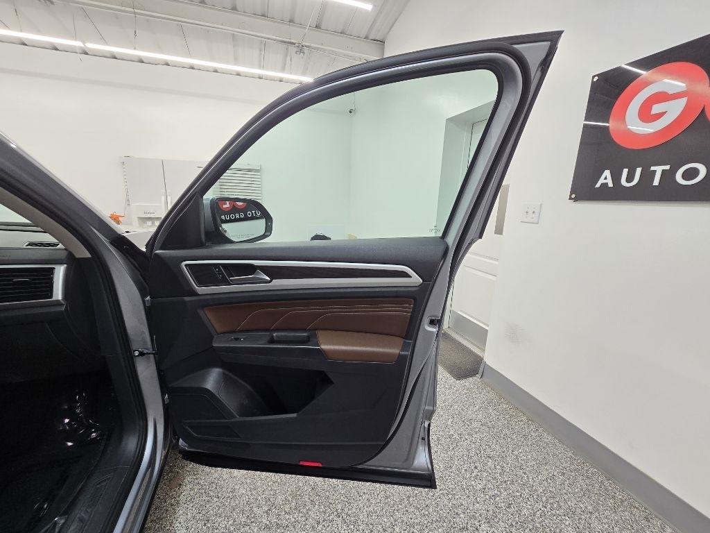 Volkswagen Atlas V6 SE w/Technology 2023