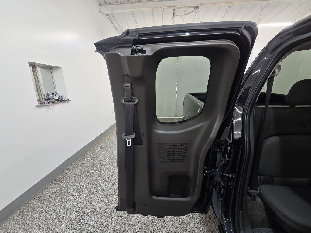 Nissan Frontier S King Cab I4 2017