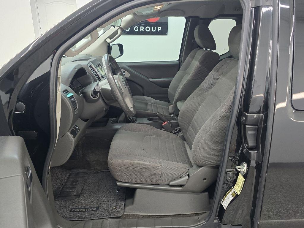 Nissan Frontier S King Cab I4 2017