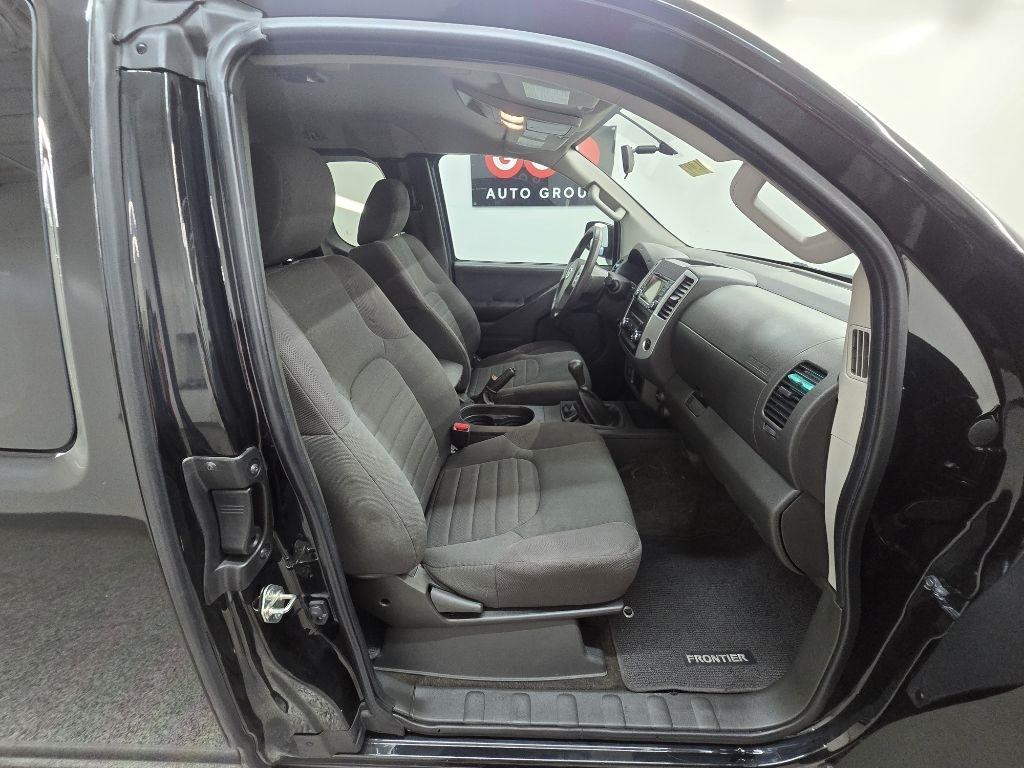 Nissan Frontier S King Cab I4 2017