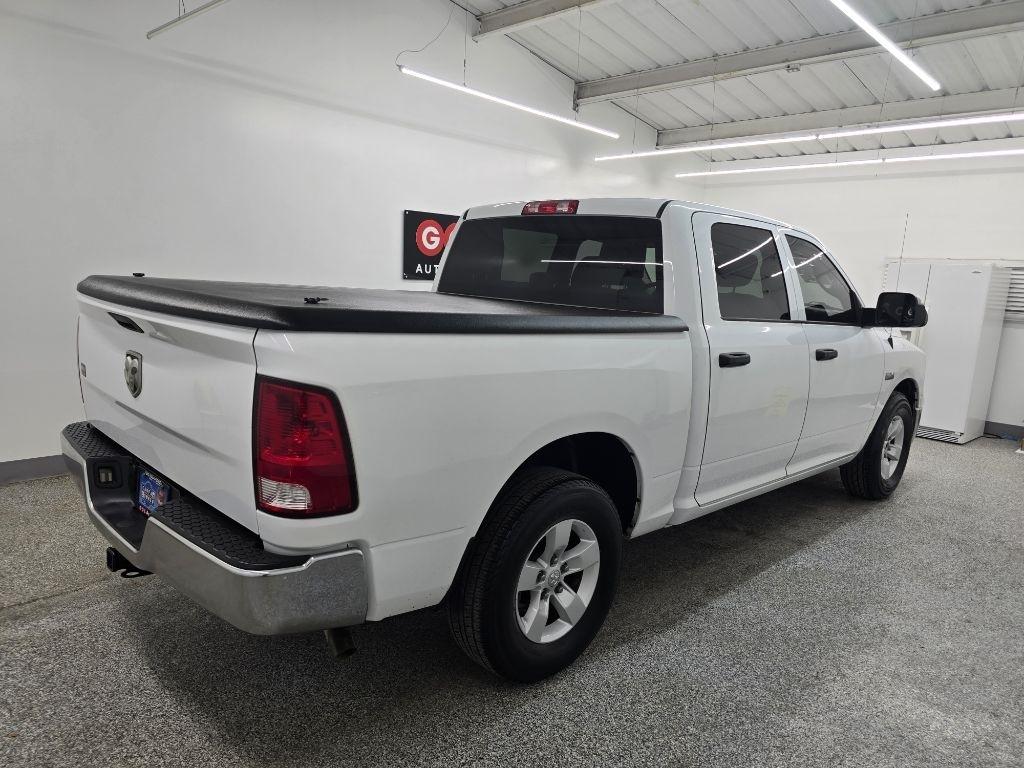 RAM 1500 Classic Tradesman Crew Cab SWB 2WD 2020