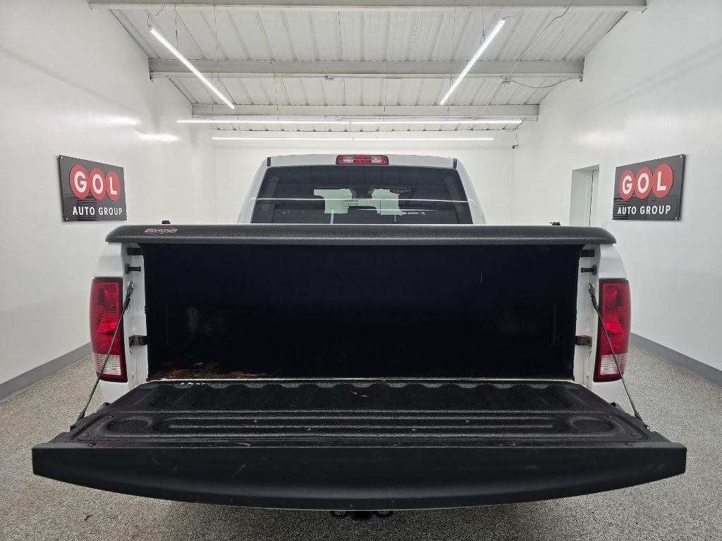 RAM 1500 Classic Tradesman Crew Cab SWB 2WD 2020