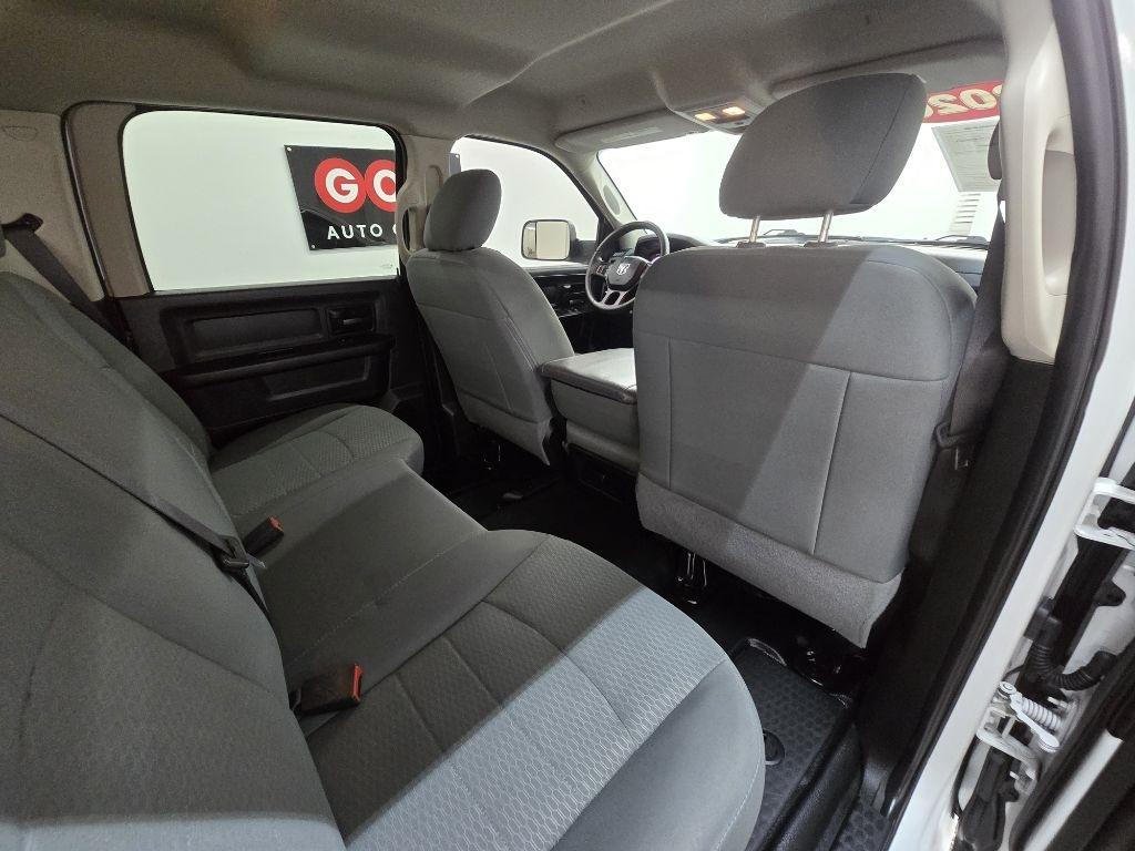 RAM 1500 Classic Tradesman Crew Cab SWB 2WD 2020