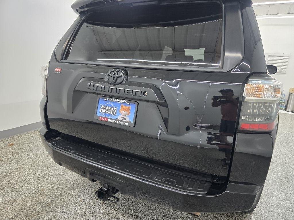 Toyota 4Runner SR5 2WD 2015