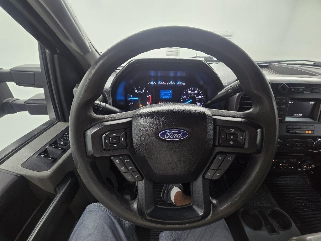 Ford F-350 SD King Ranch Crew Cab 4WD 2017