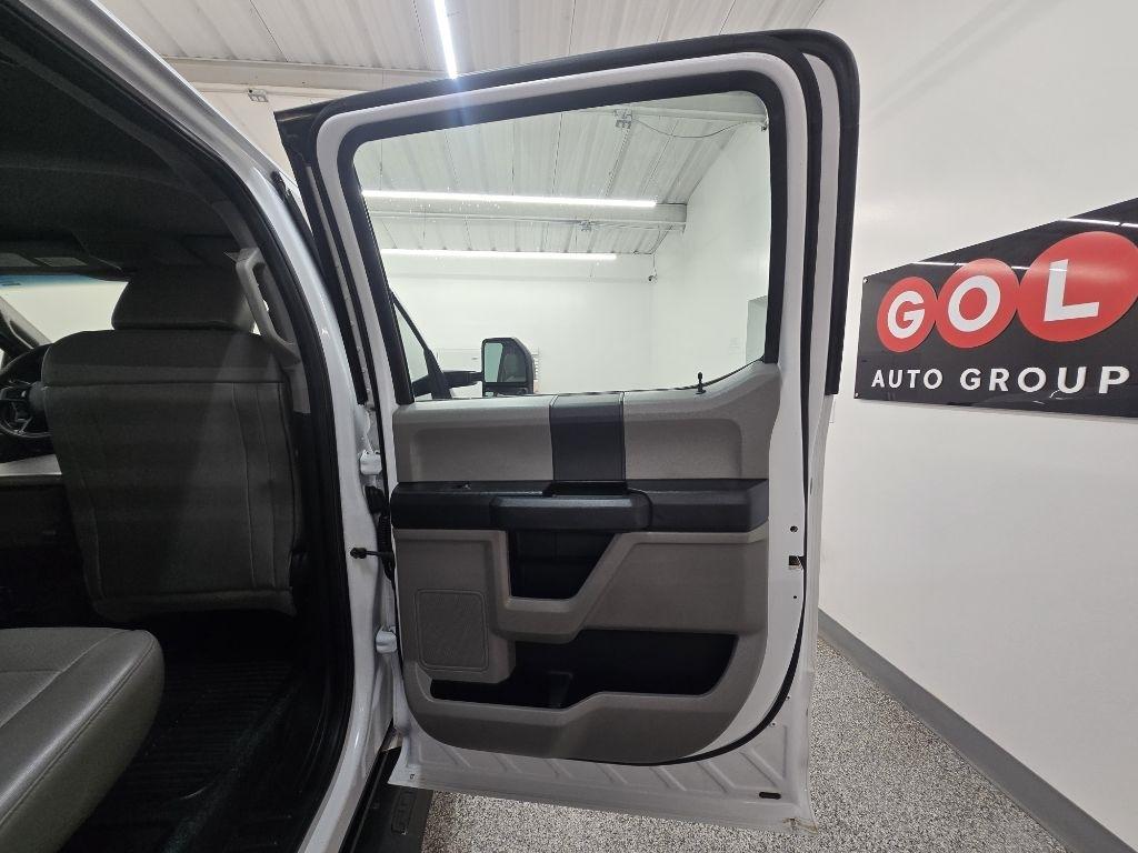 Ford F-350 SD King Ranch Crew Cab 4WD 2017