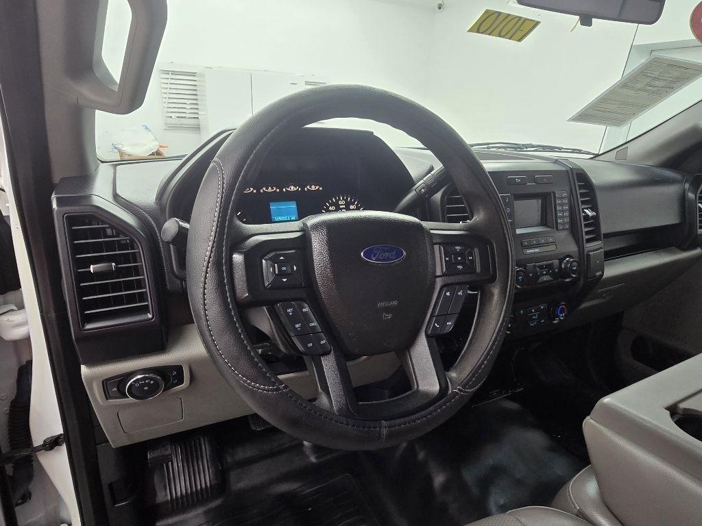 Ford F-150 XLT 8-ft. Bed 2WD 2016