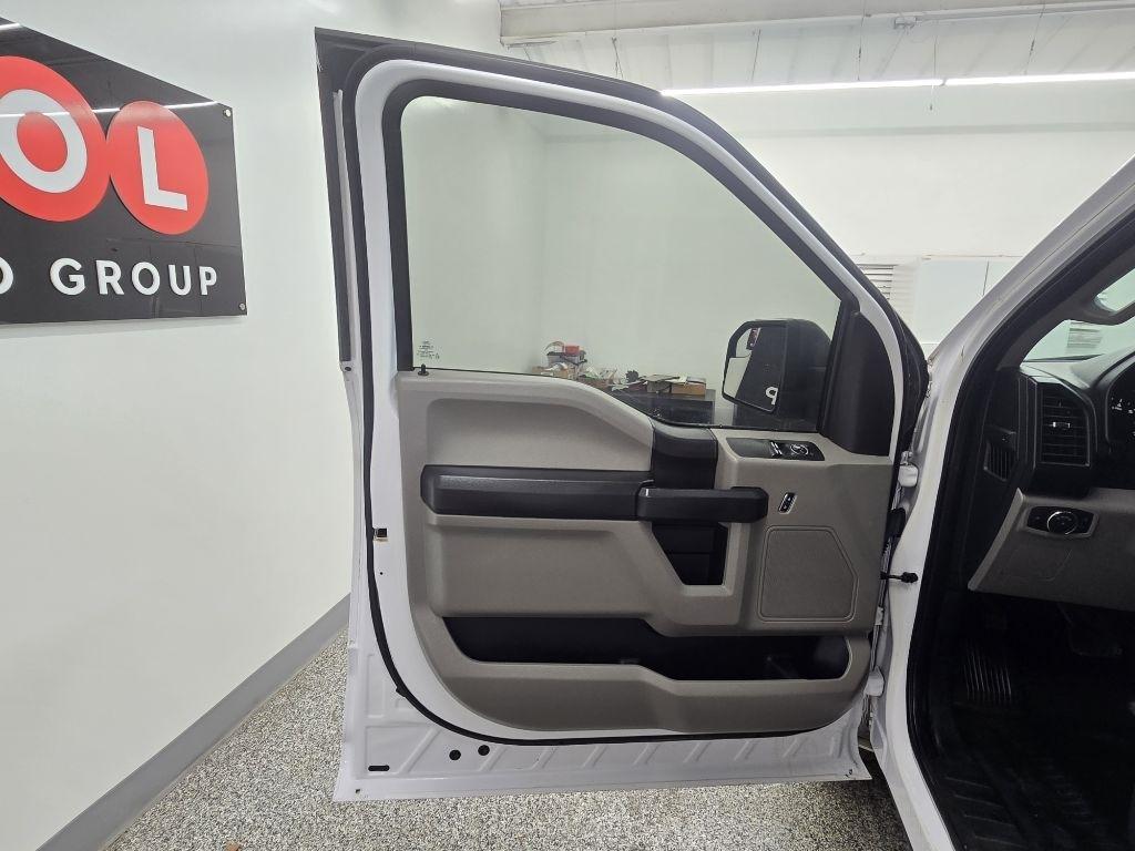 Ford F-150 XLT 8-ft. Bed 2WD 2016