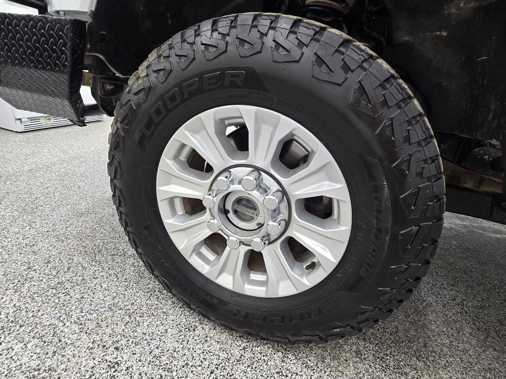 Ford F-250 SD XL Crew Cab 4WD 2022