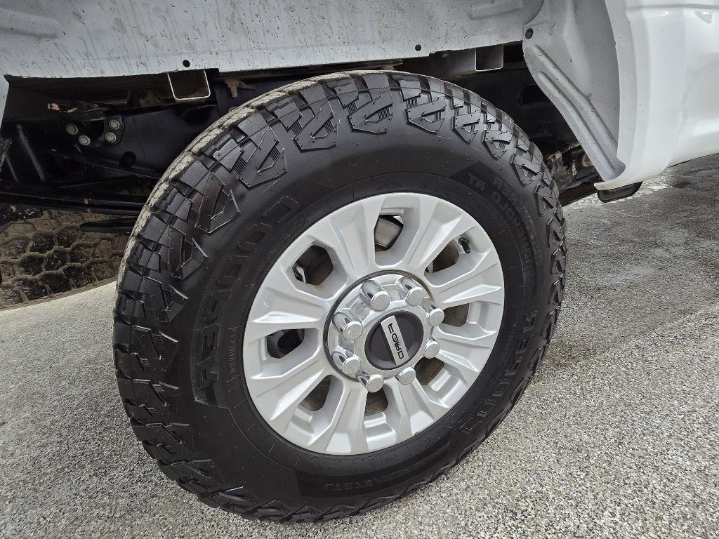 Ford F-250 SD XL Crew Cab 4WD 2022