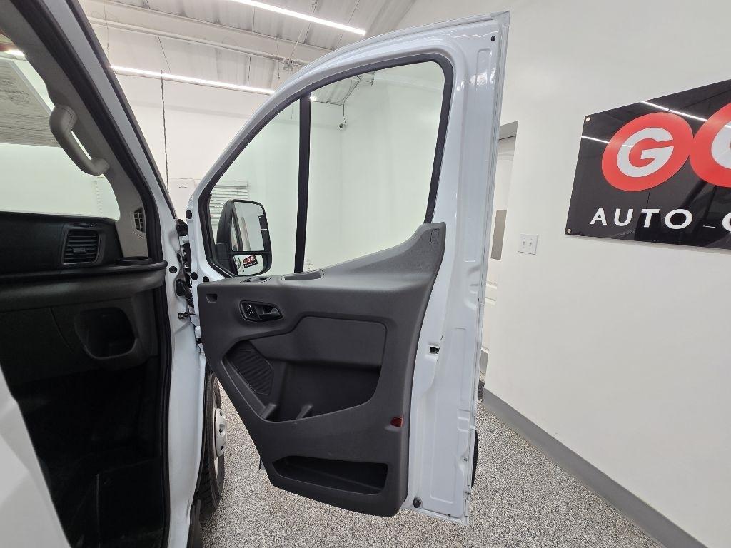 Ford Transit 150 Van Low Roof w/Sliding Pass. 148-in. WB 2023