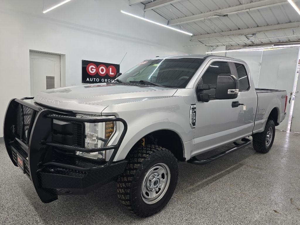 Ford F-250 SD XLT SuperCab Long Bed 4WD 2019