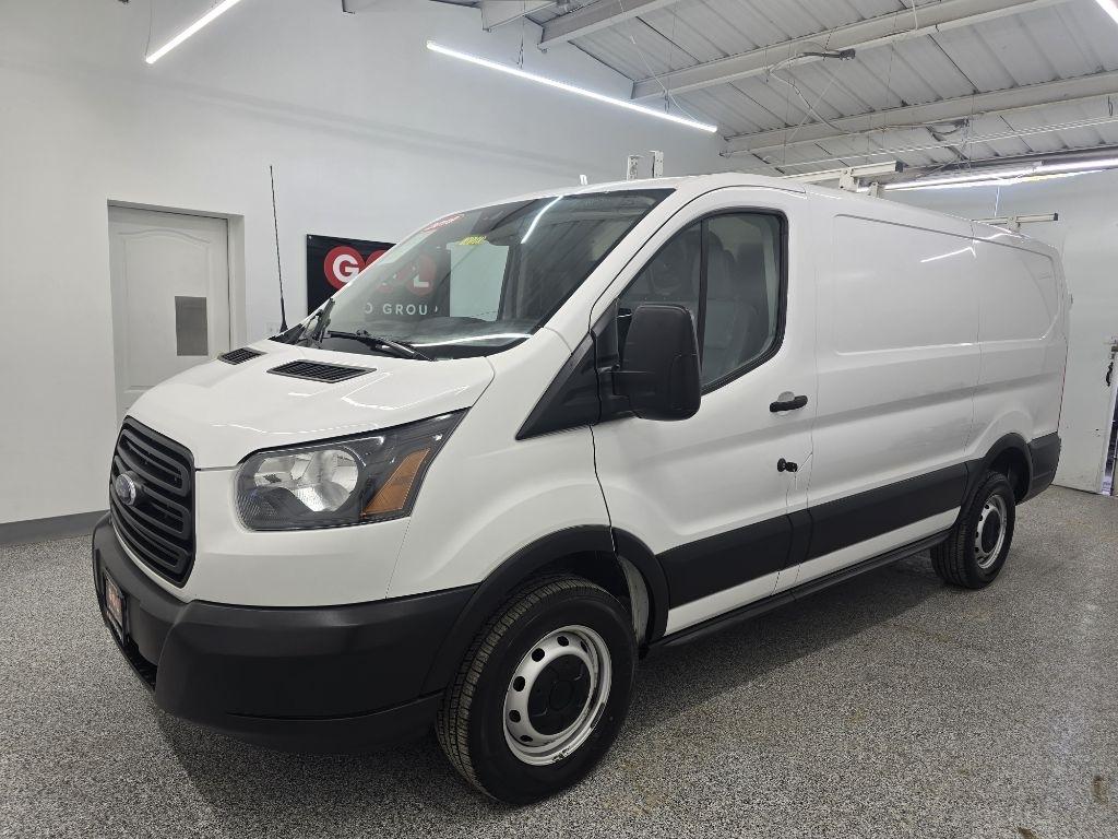 Ford Transit 250 Van Low Roof w/Sliding Pass. 130-in. WB 2019