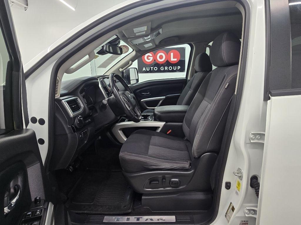 Nissan Titan Platinum Reserve Crew Cab 4WD 2021