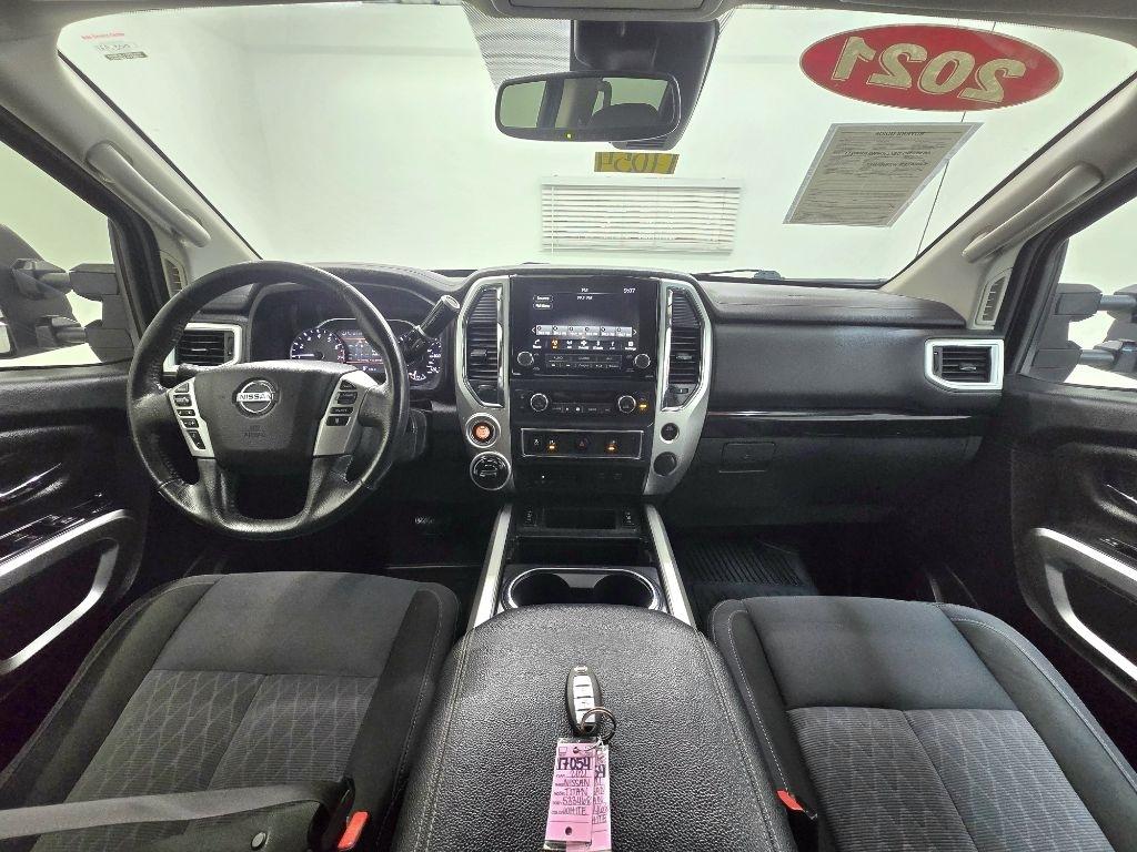 Nissan Titan Platinum Reserve Crew Cab 4WD 2021