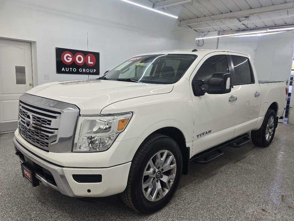 Nissan Titan Platinum Reserve Crew Cab 4WD 2021