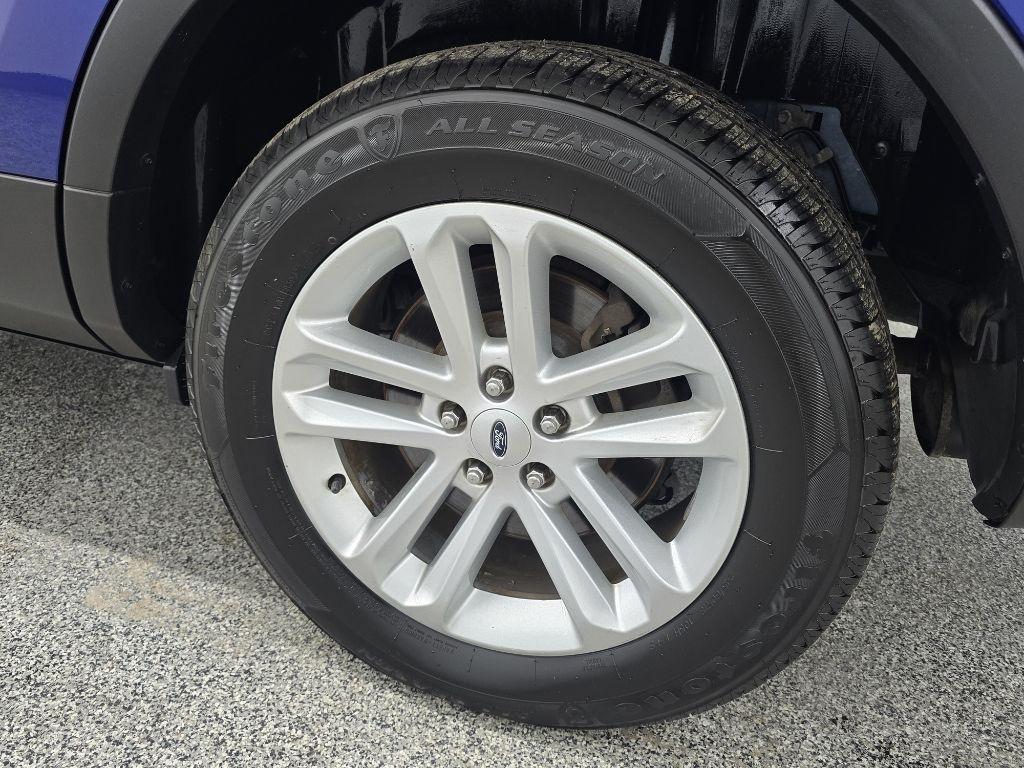 Ford Explorer Base 4WD 2015