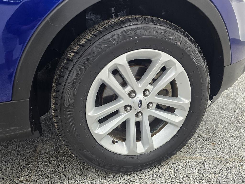 Ford Explorer Base 4WD 2015