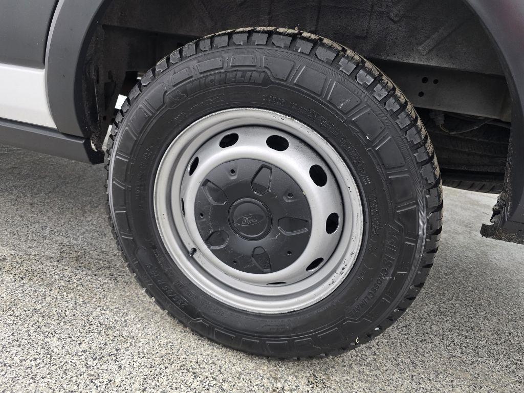 Ford Transit 350 Van Low Roof w/Sliding Pass. 148-in. WB 2015