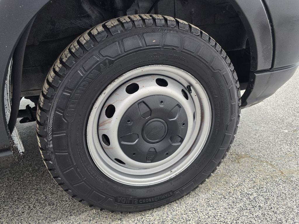 Ford Transit 350 Van Low Roof w/Sliding Pass. 148-in. WB 2015