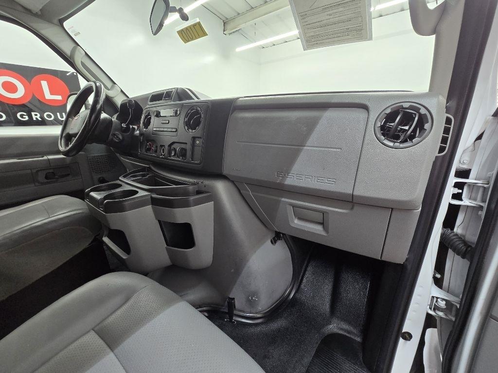 Ford Econoline E-150 2013