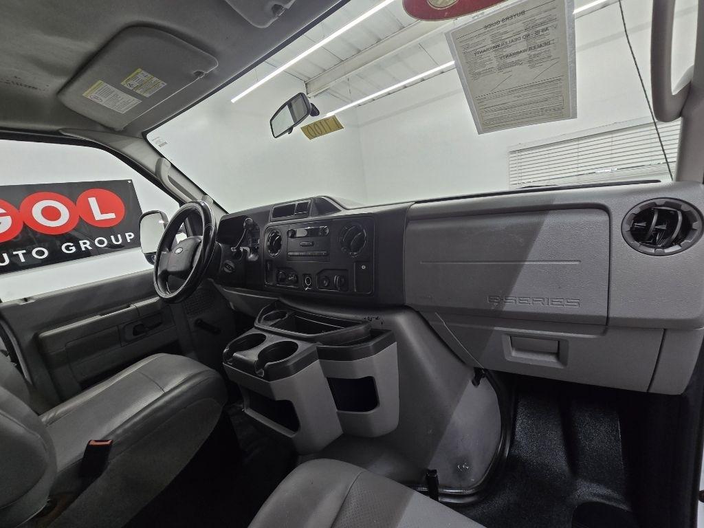 Ford Econoline E-150 2013