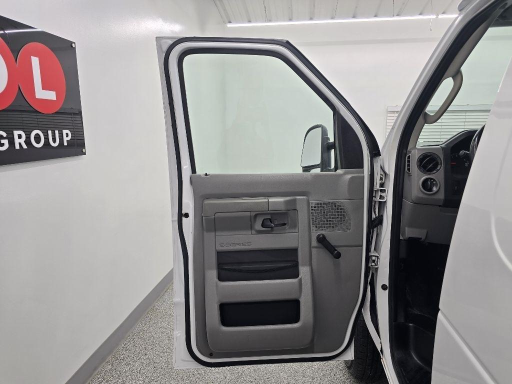 Ford Econoline E-150 2013