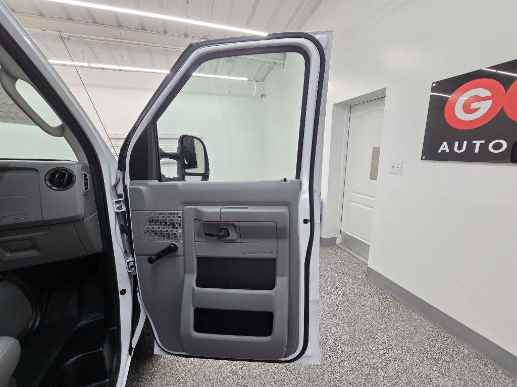 Ford Econoline E-150 2013