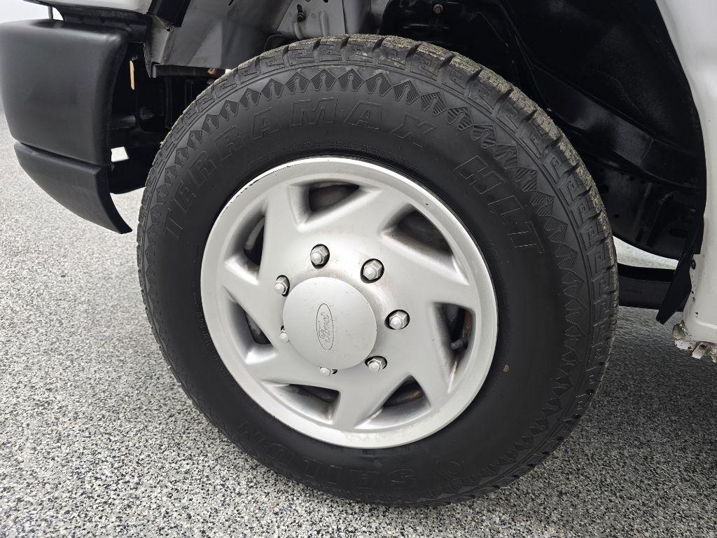 Ford Econoline E-150 2013